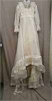 Vintage Style Long Sleeve Wedding Dress