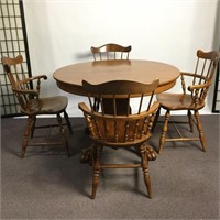 Table with 4 Nichols & Stone Chairs