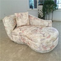 Modern Style Chaise Lounge