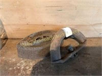 cast iron sad iron w/ wood detachable handle