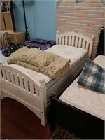 White twin bed