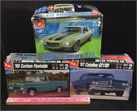 AMT Ertl 1:25 Scale Model Cars