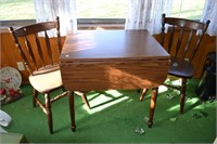 Dinette Set With 2 chairs