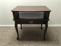 Table / Tv Stand