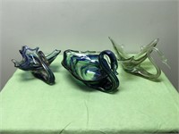 Art Glass Swans - Chipped or Damaged (3)