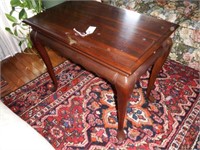 Lot #118 - Cherry Queen Anne style end table