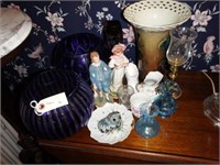 Lot #16 - Lot of contemporary housewares and