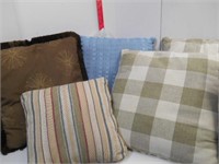 Decorative Pillow Selection