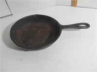 Cast iron pan