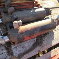 1 Set 3" X 8" Hydraulic Cylinders with Stops