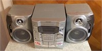 Sharp Stereo System with Speakers