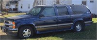 1999 Chevrolet Suburban LS