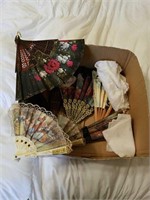 Beautiful lace fans some made in Spain 1 paid of