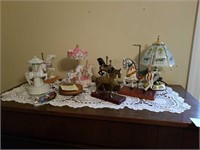 Collection of carousel horses & 1 lamp included