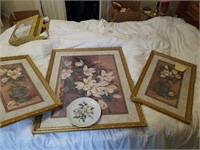 Set of 3 magnolia pictures with 1 misc plate