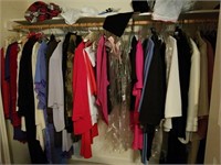 Closet full of clothes sizes 22w,1x dress clothes