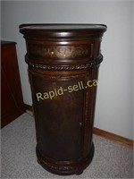 Pillar Table