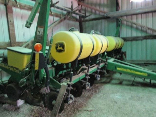 JOHN DEERE COMBINE & PLATFORMS, PLANTER