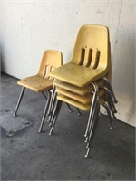 5 Small Plastic Child School Chairs