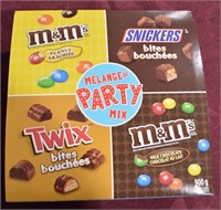 New Sealed 900g Party Mix Chocolate