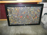 LARGE DISPLAY CASE FULL OF VINTAGE BUTTONS PINS