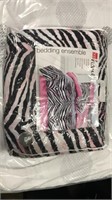 Full-Pink Zebra Full Bedding Set