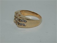 14K YELLOW GOLD DIAMOND RING