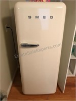 SMEG Retro Style Refrigerator -retail $1999.00
