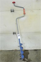 Hand Crank Ice Auger