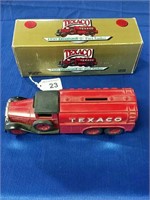 1930 Texaco Diamond Fuel Tanker ERTL W/ Box