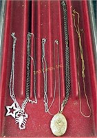 Vintage 8 Pc Tray Lot Necklaces & Pendants