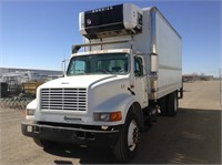 2001 International 4900 Box/Reefer Truck