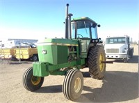 John Deere 4440 Farm Tractor