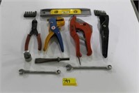 BULLET LEVEL, WIRE CUTTERS, ASSORTED HAND TOOLS