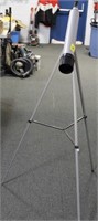 JASON TELESCOPE BY BUSHNELL WITH TRIPOD