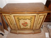 ANTIQUE RADIO CABINET WITH TURN TABLE AND RADIO