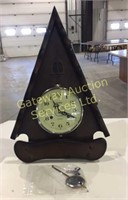 Citizen 31 day clock with pendulum and key to
