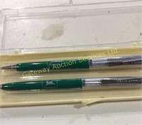 Set of john Deere pens