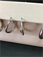 10kt White Gold 2.2gm Hoop Earrings - $275