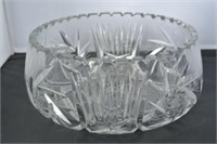 Pinwheel Crystal Saw Tooth Edged Bowl