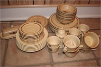 Pfaltzgraff Stoneware Dishes Set