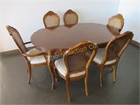 Drexel Dining Room Set: Table & 6 Chairs