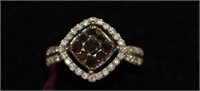 Ladies 14kt white gold Diamond Ring w/center