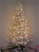 6' Light Up White Christmas Tree