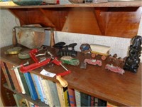 Items on Shelf -located next to front door