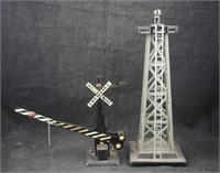 Marx Toy Train Light Tower & R R Crossing Gate