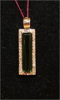 14kt white gold Pendant w/ modified emerald