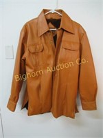 Leather Style Coat Size Large by Style Wise
