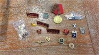 GROUP OF ASSORTED RUSSIAN MILITARY PINS & MEDALS