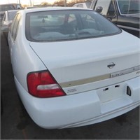 110	2000	Nissan	Altima	White	1N4DL01DXYC239243